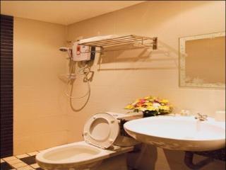 Rose Cottage Hotel Bandar Seri Alam Johor Bahru Ngoại thất bức ảnh